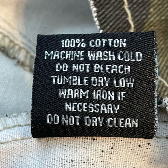 Y2K Southpole Cropped Camo Print Denim Vest Green Sleeveless Button Down M - Picture 7 of 7